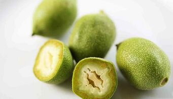 Intxaurrak gorputzetik parasitoak kentzeko